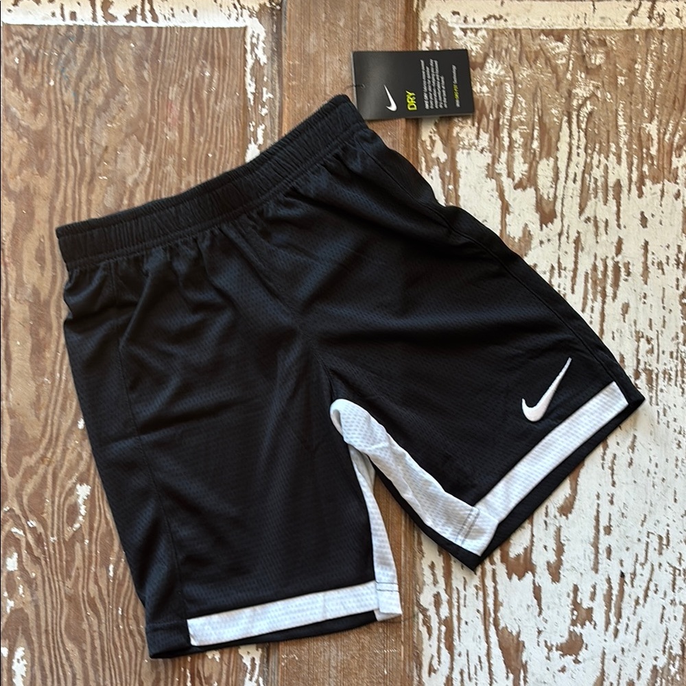 Nike Shorts DRY - black with white - size 7